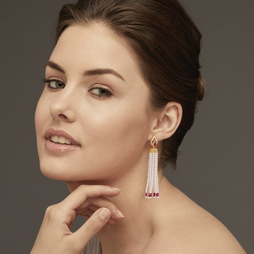 Diamond , Ruby And Tassel1 Earring In Yellow Gold (7.89 Gram) With Diamonds (0.196 Ct)